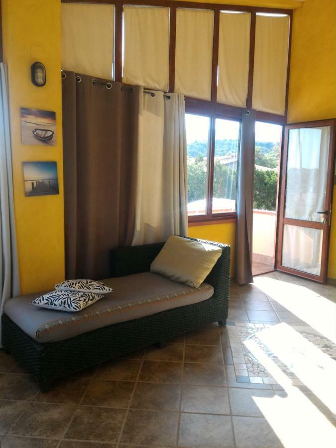 Apartament Casa Di Rosa Chia Zewnętrze zdjęcie