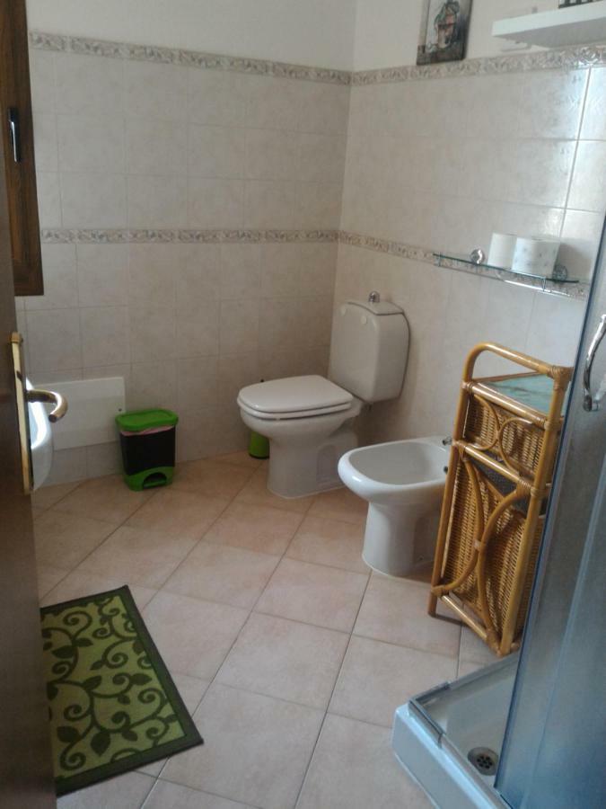 Apartament Casa Di Rosa Chia Zewnętrze zdjęcie